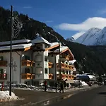 Garni Eden Canazei
