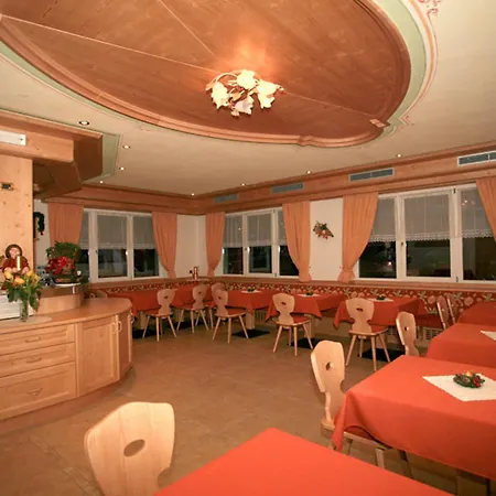 Garni Eden 2*