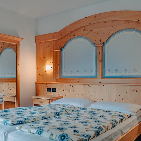 Garni Eden Hotel 2*