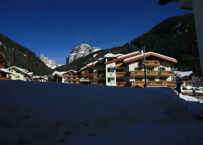 Hotel Garni Eden Canazei