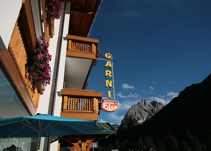 Hotel Garni Eden Canazei